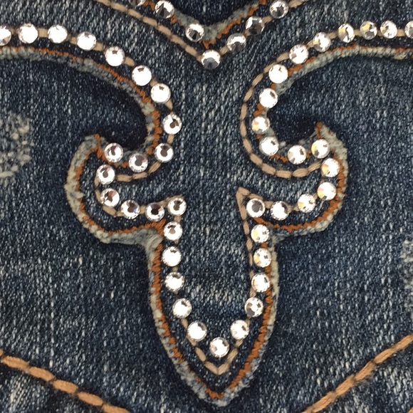 Rock Revival Jeans with Swarovski Crystal Pockets - Picture 3 of 7
